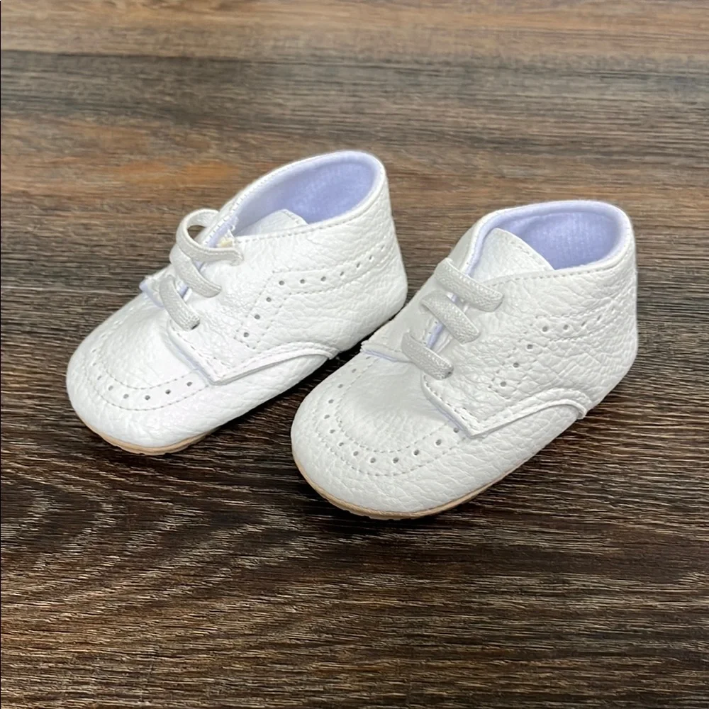Classic White Baby Shoes - Picture 2 of 3